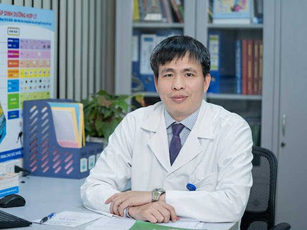 PGS.TS.BS dinh dưỡng mách mẹ cách chọn sữa cho con đúng chuẩn, phù hợp mục đích- Ảnh 2. PGS.TS.BS dinh dưỡng mách mẹ cách chọn sữa cho con đúng chuẩn, phù hợp mục đích- Ảnh 2.