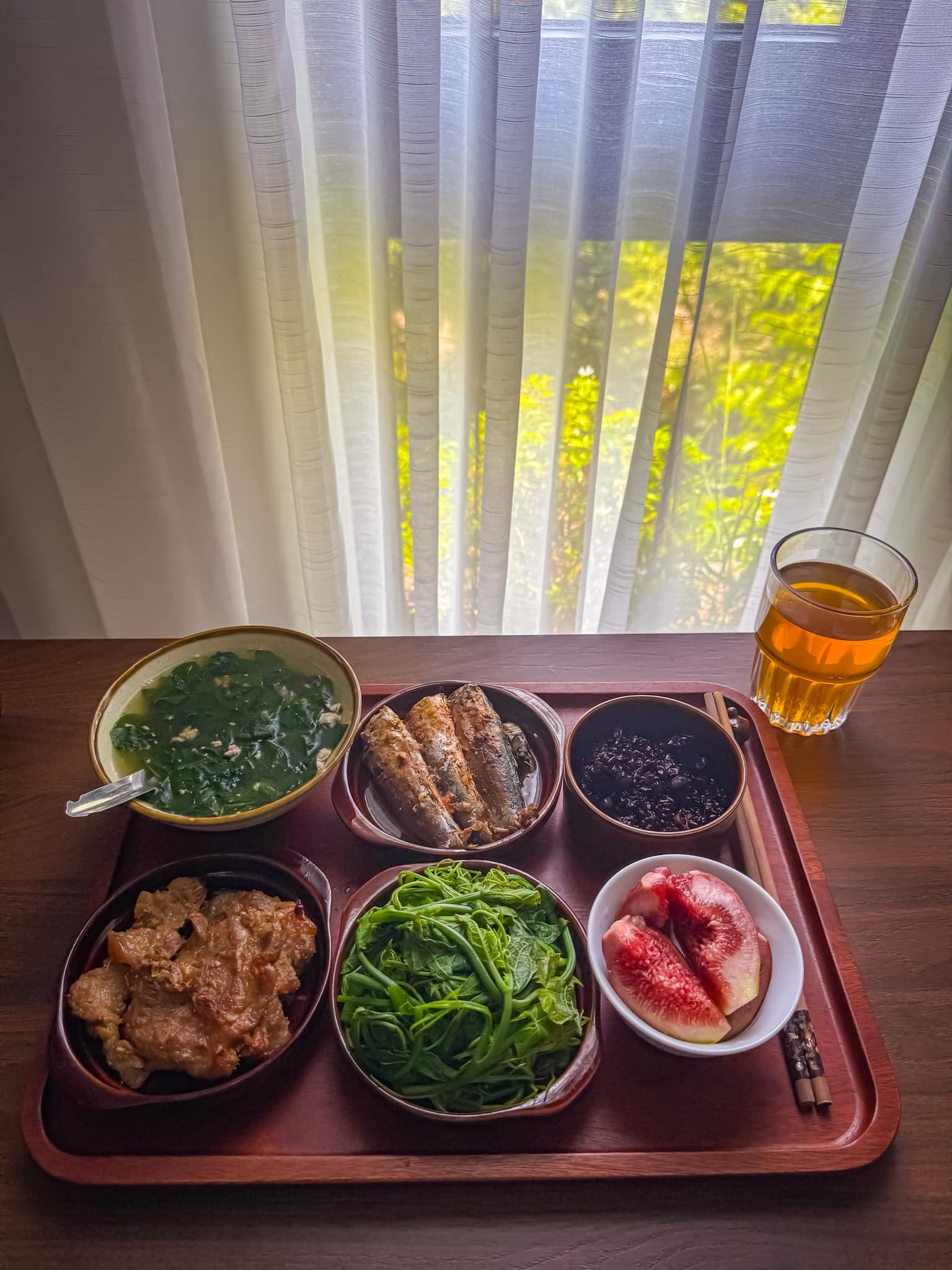 Chị gái nhà người ta: Nấu cơm cữ cho em mà tưởng đâu chị đi thi MasterChef khiên hội Chị gái nhà người ta: Nấu cơm cữ cho em mà tưởng đâu chị đi thi MasterChef khiên hội