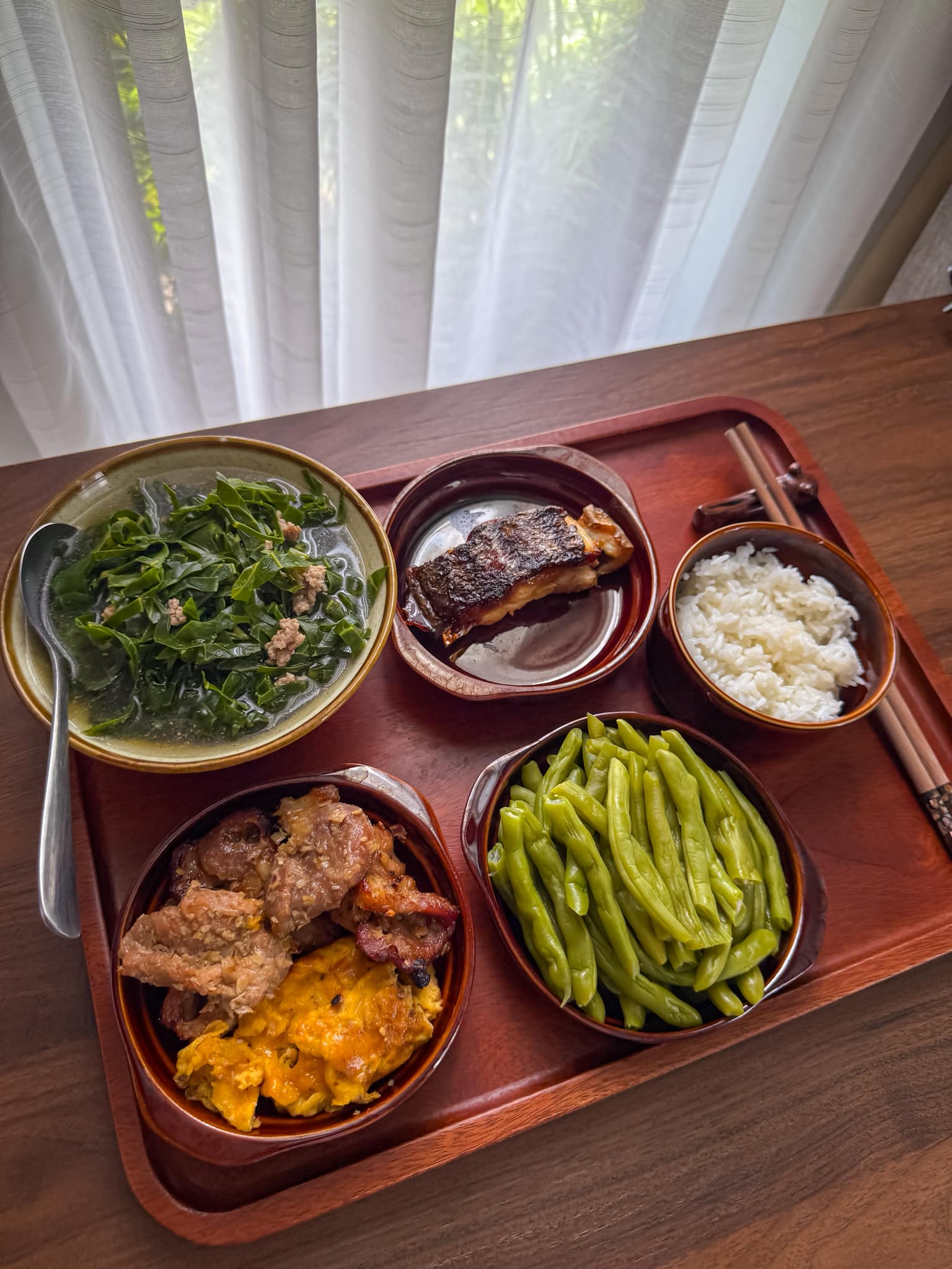 Chị gái nhà người ta: Nấu cơm cữ cho em mà tưởng đâu chị đi thi MasterChef khiên hội Chị gái nhà người ta: Nấu cơm cữ cho em mà tưởng đâu chị đi thi MasterChef khiên hội