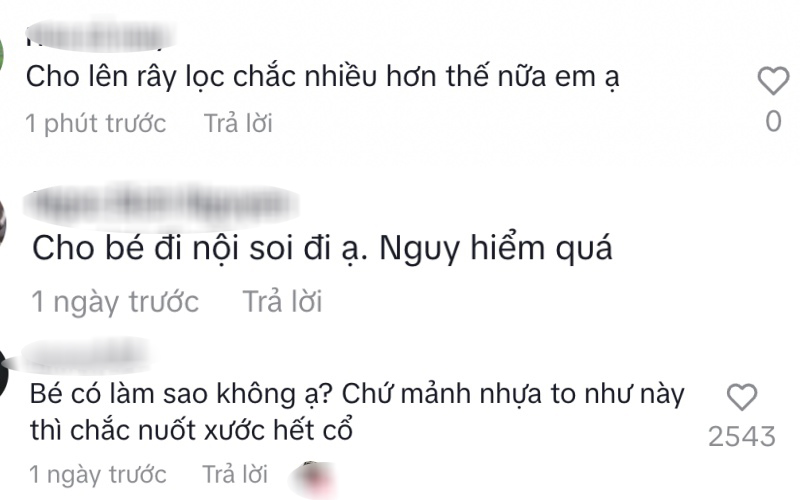 SỐC: Bé ăn gần hết bát cháo dinh dưỡng, thấy con chảy cả nước mắt, mẹ kiểm tra phát hiện đầy mảnh nhựa trong suốt- Ảnh 5. SỐC: Bé ăn gần hết bát cháo dinh dưỡng, thấy con chảy cả nước mắt, mẹ kiểm tra phát hiện đầy mảnh nhựa trong suốt- Ảnh 5.