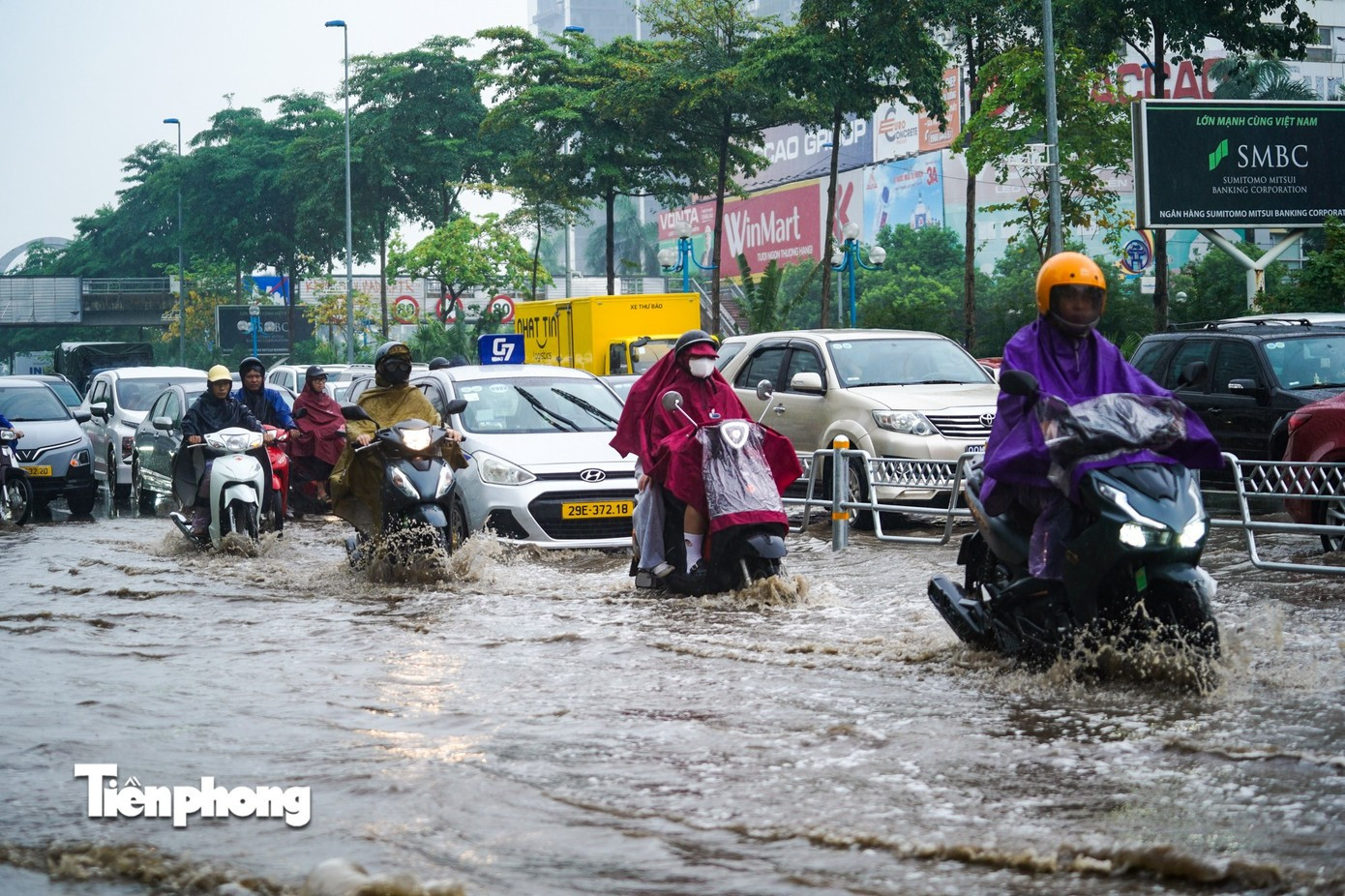 Miền Bắc bước vào đợt mưa lớn kéo dài - Ảnh 1. Miền Bắc bước vào đợt mưa lớn kéo dài - Ảnh 1.