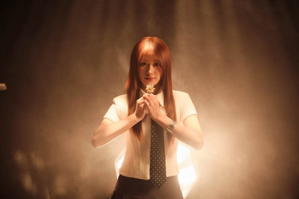 Hậu trường EP HEY XIRI kh&aacute;m ph&aacute; cảm x&uacute;c rung động đầu đời của XIRI - Ảnh 2.