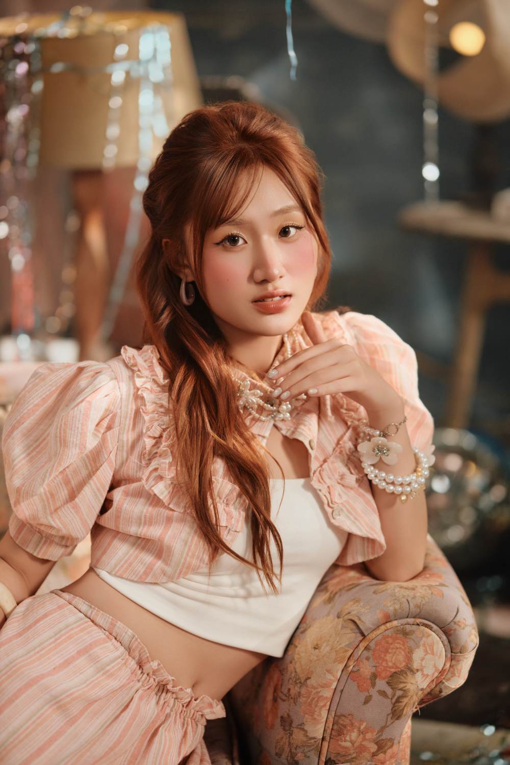 Hậu trường EP HEY XIRI kh&aacute;m ph&aacute; cảm x&uacute;c rung động đầu đời của XIRI - Ảnh 3.