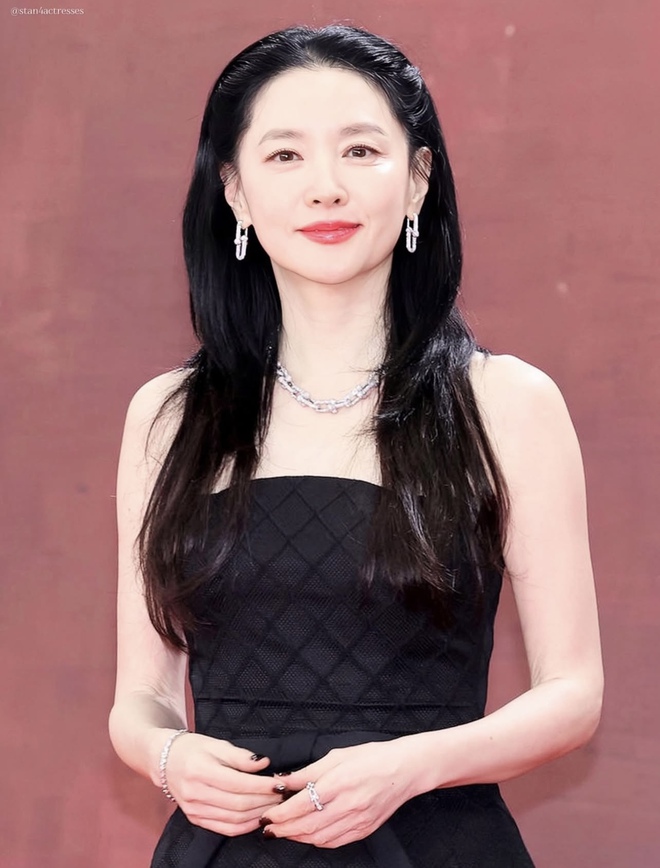 Diện mạo g&acirc;y sốc của n&agrave;ng Dae Jang Geum: 54 tuổi l&agrave;m g&igrave; c&oacute; ai trẻ thế n&agrave;y?- Ảnh 5.