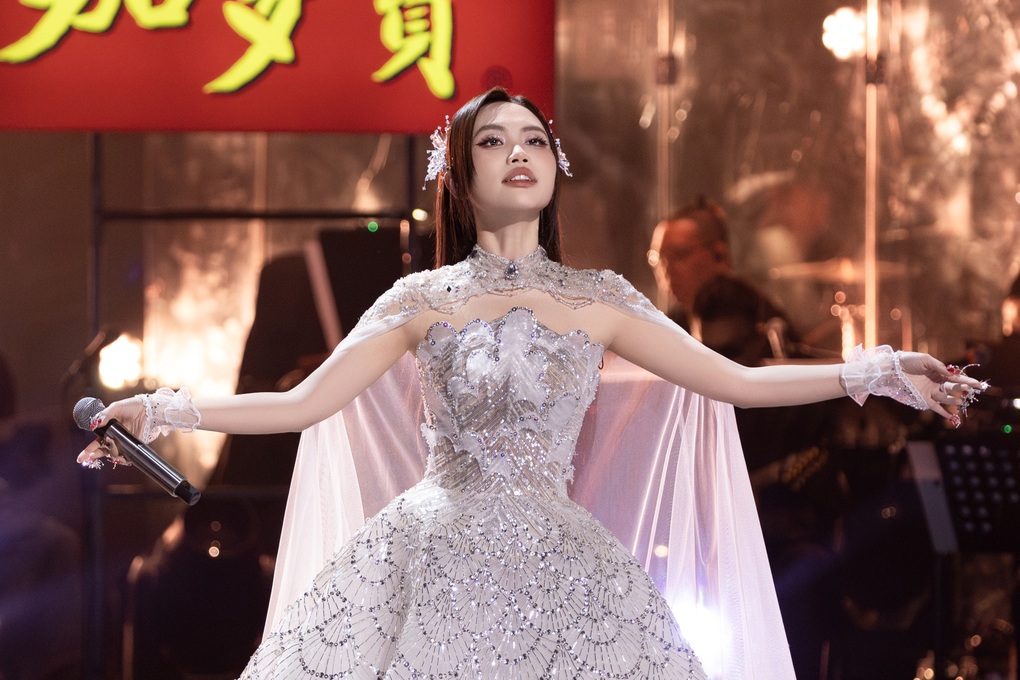 Phương Mỹ Chi 2025: Ng&ocirc;i sao Vbiz chinh phục mọi đấu trường với th&agrave;nh c&ocirc;ng rực rỡ - Ảnh 5.