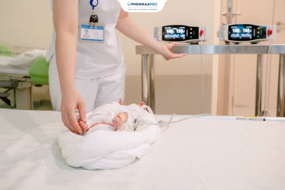 Tần số tim trẻ sơ sinh bao nhi&ecirc;u l&agrave; b&igrave;nh thường? Chuy&ecirc;n gia sơ sinh giải đ&aacute;p- Ảnh 1.