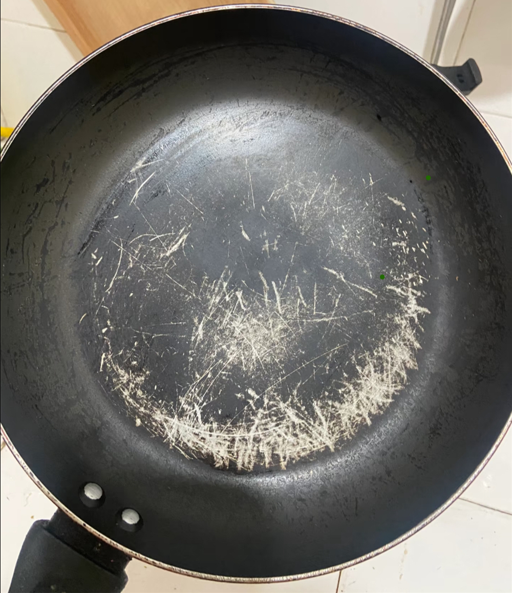 6 tháng bỏ chảo chống dính, chuyển sang chảo gang: Cuối cùng cũng hiểu vì sao mẹ tôi chỉ tin dùng mỗi một loại chảo - Ảnh 2.