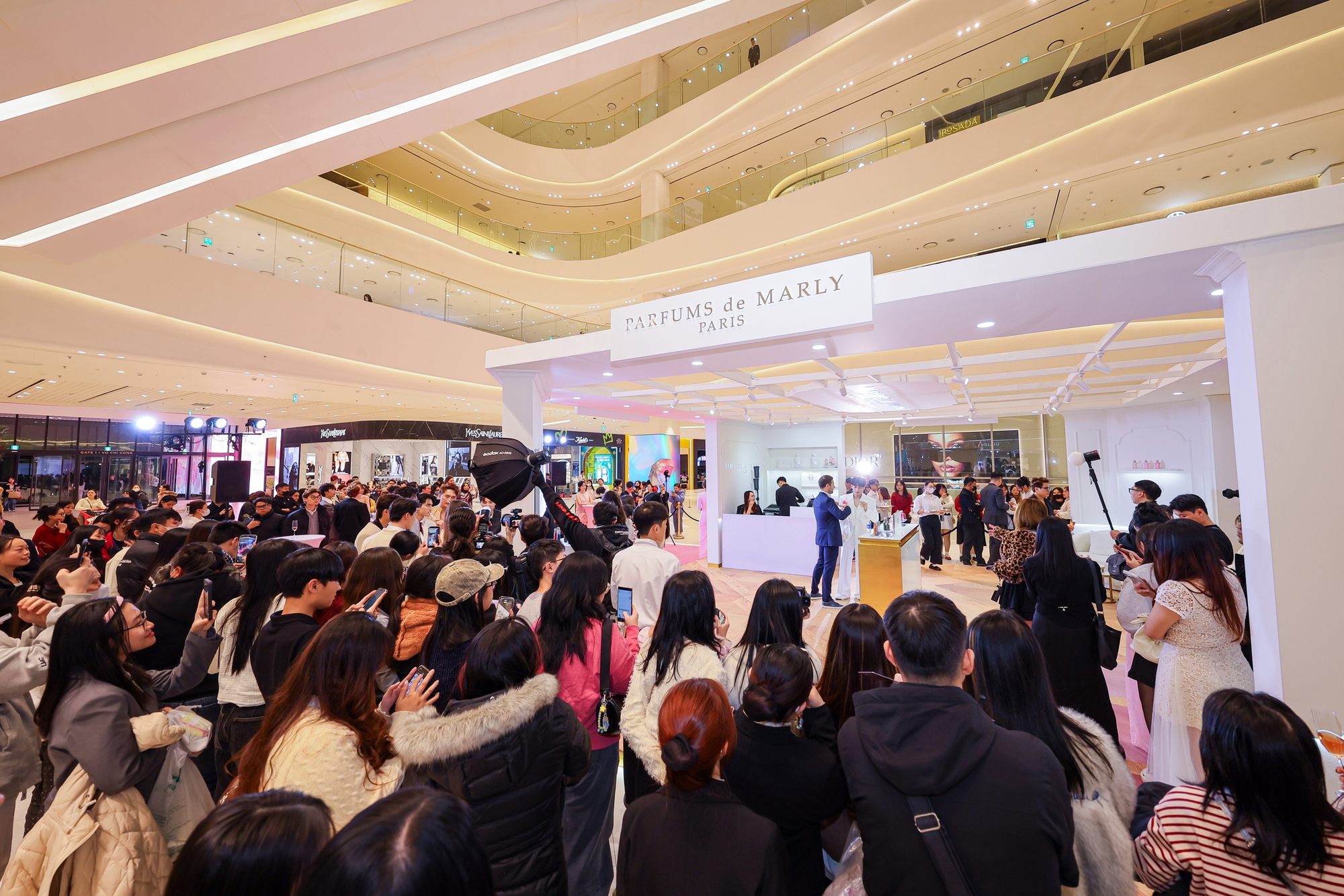 Delina Collection &ndash; những s&aacute;ng tạo ho&agrave;ng gia được chế t&aacute;c bởi Parfums de Marly- Ảnh 6.