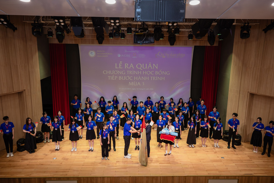 Học bổng tiếp bước h&agrave;nh tr&igrave;nh cho t&acirc;n sinh vi&ecirc;n tại trường Đại học Quốc tế S&agrave;i G&ograve;n - Ảnh 1.
