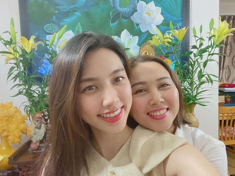 Mẹ của Thuỳ Tiên hiện giờ ra sao?- Ảnh 1. Mẹ của Thuỳ Tiên hiện giờ ra sao?- Ảnh 1.