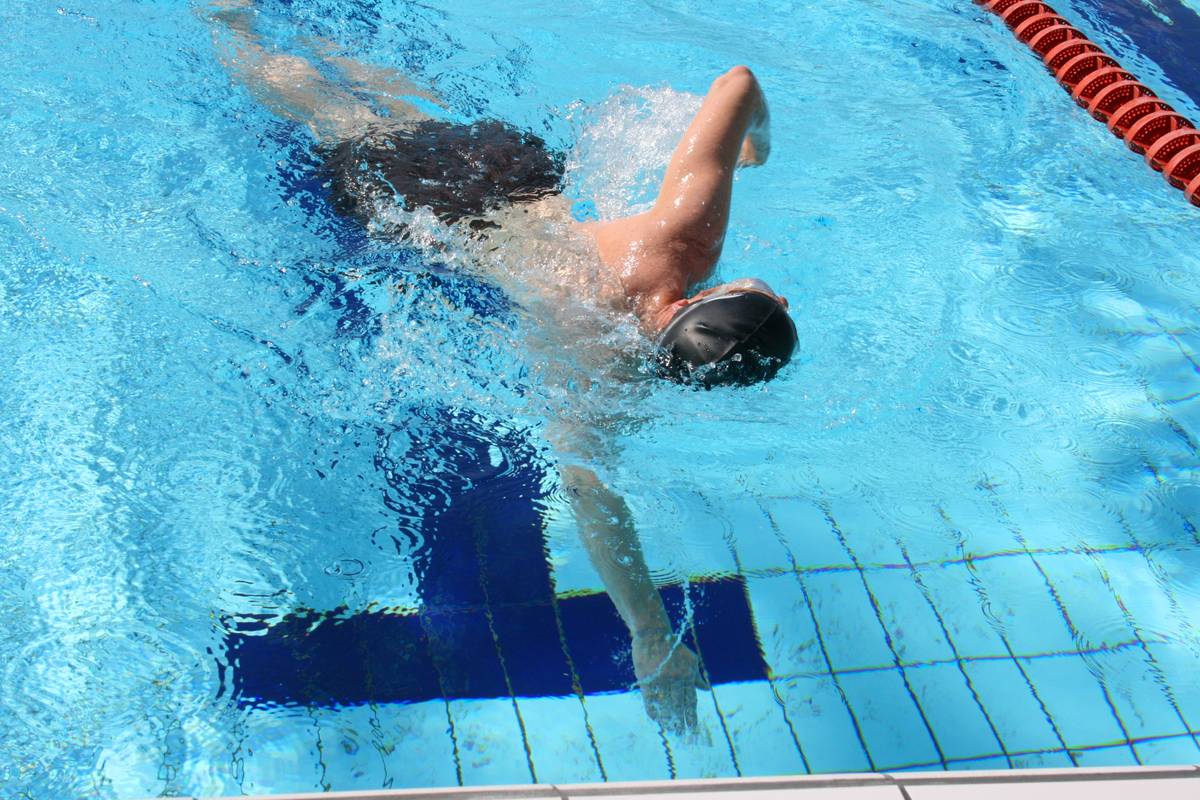 B&eacute; trai 12 tuổi đuối nước tại bể bơi: Bi kịch kh&ocirc;ng ai ngờ tới - Ảnh 1.