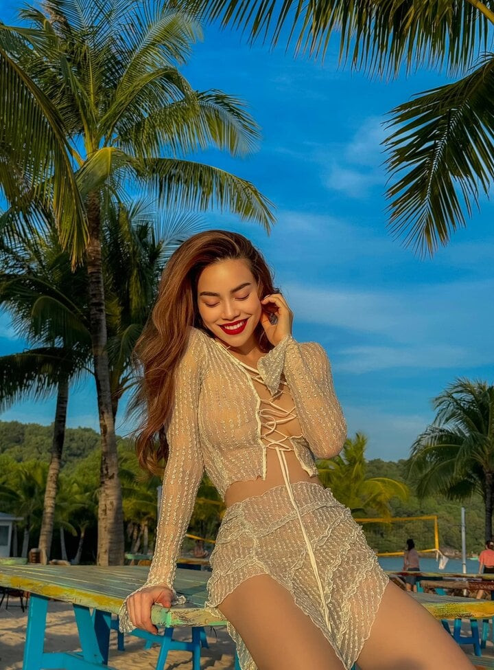 Mẹ 3 con Hồ Ngọc Hà vòng 2 không chút mỡ thừa bất chấp tuổi trung niên: Tất cả là nhờ 2 bí quyết duy trì từ năm 20 tuổi- Ảnh 6.