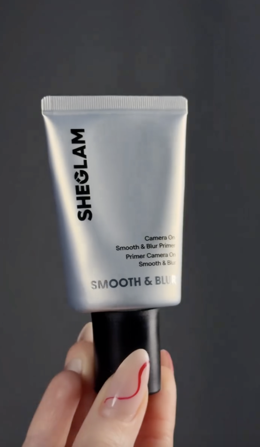 Kem l&oacute;t gi&aacute; chưa tới 200k đang h&uacute;t tới 70 triệu lượt quan t&acirc;m v&igrave; l&ecirc;n da qu&aacute; ảo - Ảnh 2.