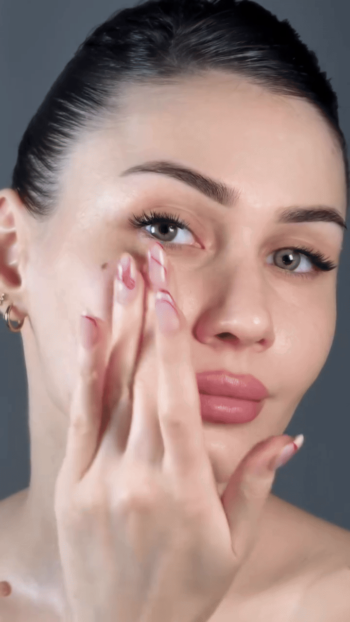 Kem l&oacute;t gi&aacute; chưa tới 200k đang h&uacute;t tới 70 triệu lượt quan t&acirc;m v&igrave; l&ecirc;n da qu&aacute; ảo - Ảnh 11.