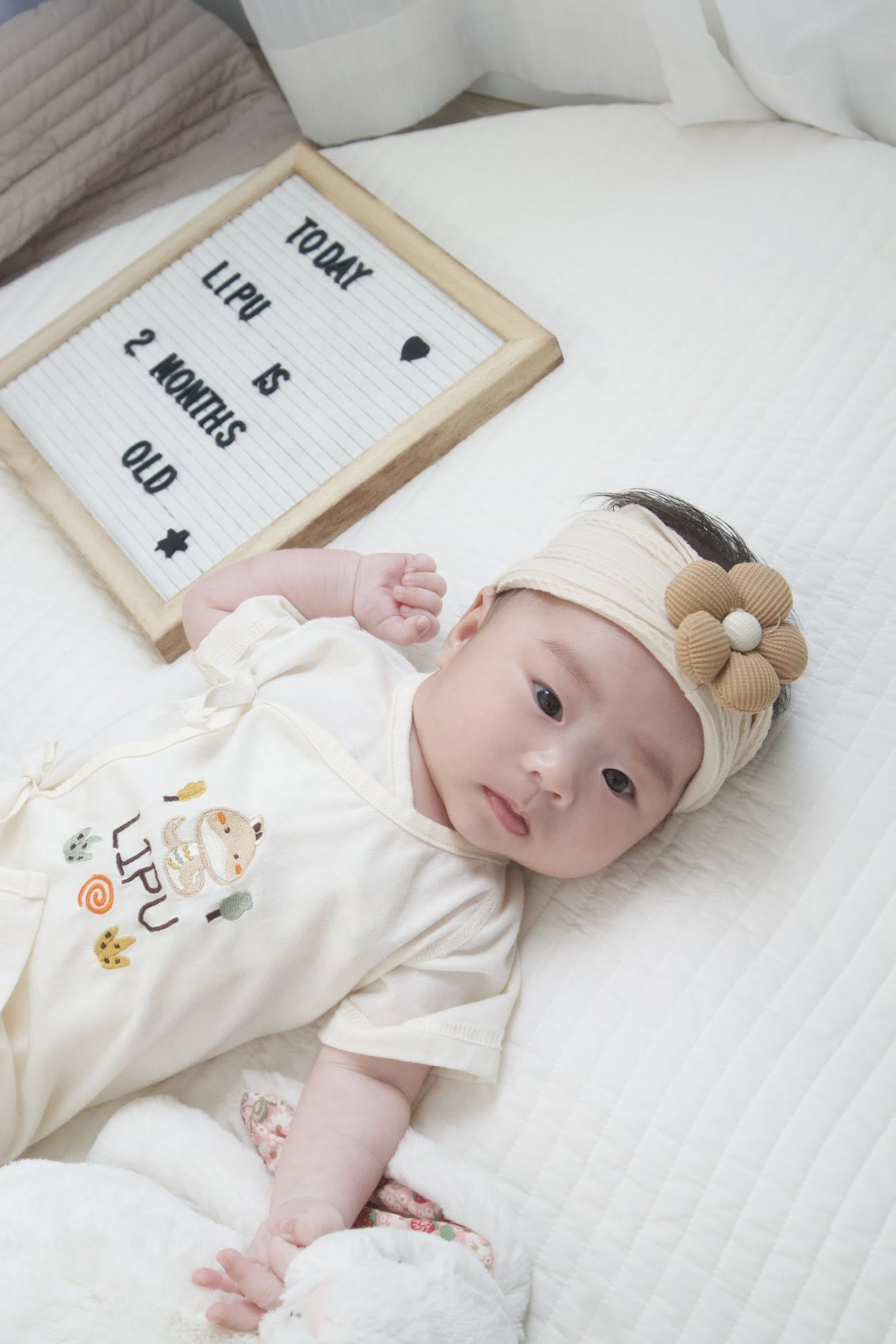 Lipu - ái nữ nhà MC Ngô Mai Phương: Cô bé trắng như trứng gà bóc, 