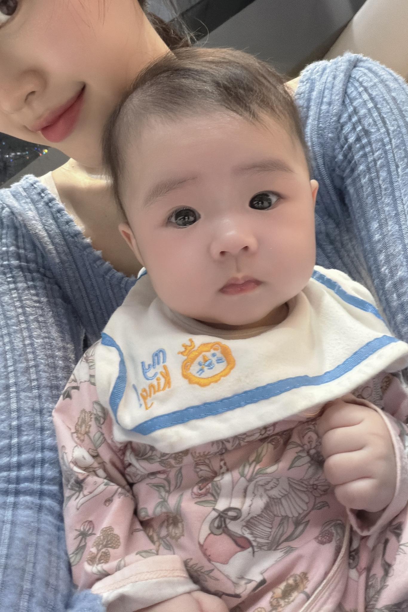 Lipu - ái nữ nhà MC Ngô Mai Phương: Cô bé trắng như trứng gà bóc, 