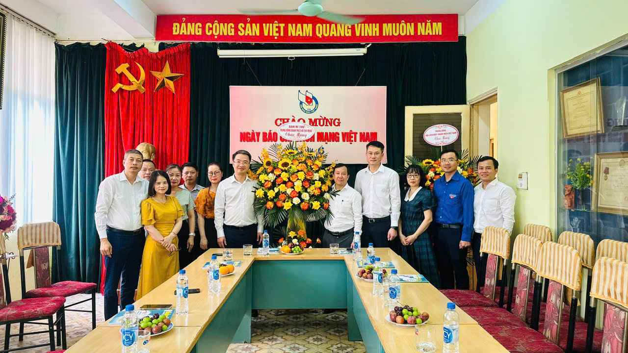 Ch&agrave;o năm mới 2026: Tạp ch&iacute; Thanh ni&ecirc;n c&ugrave;ng tuổi trẻ Việt Nam tự h&agrave;o, vững tin theo Đảng - Ảnh 4.
