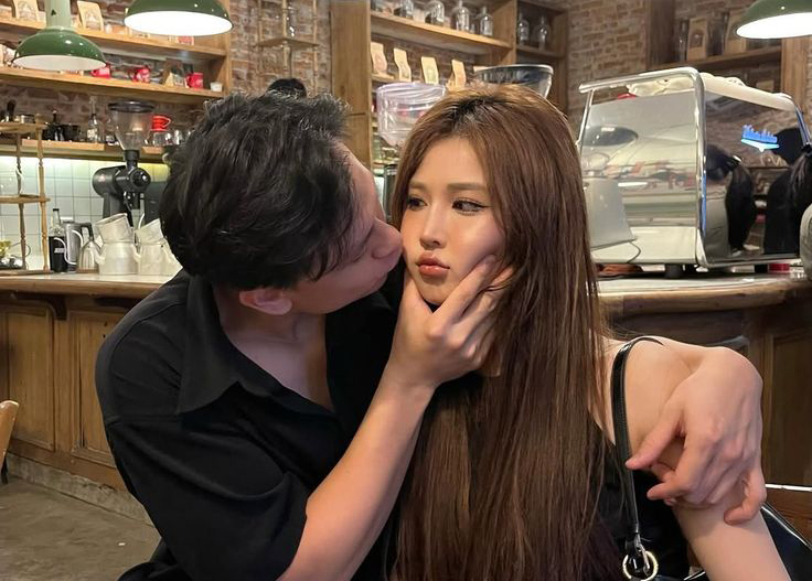 Quan hệ &iacute;t hay nhiều gi&uacute;p cặp đ&ocirc;i sống l&acirc;u hơn? Biết những điều n&agrave;y gi&uacute;p bạn điều chỉnh lại 