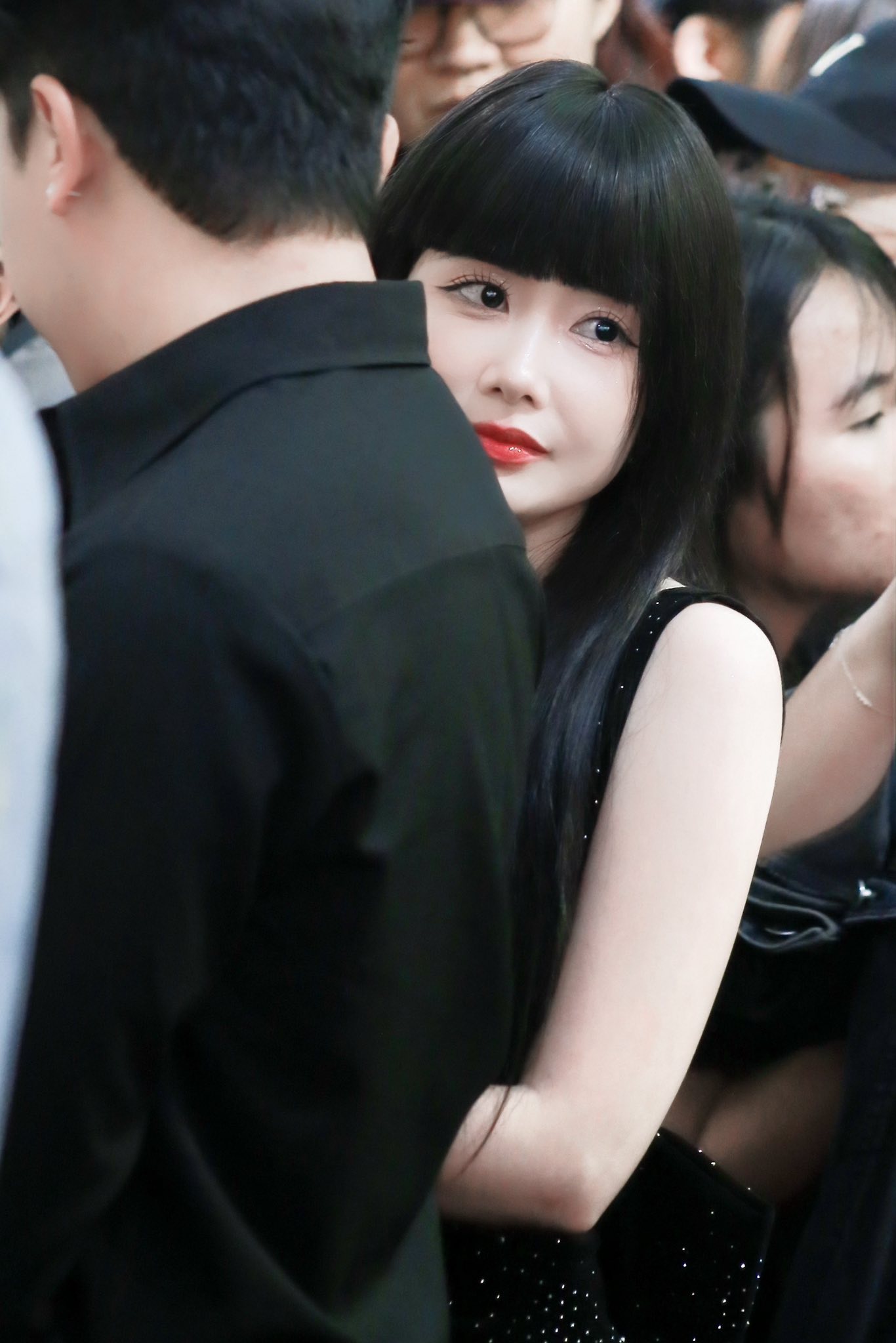 Mỹ nh&acirc;n 35 tuổi đốn tim người h&acirc;m mộ khi đứng cạnh chồng: V&ocirc; t&igrave;nh để lộ b&iacute; quyết trẻ l&acirc;u mọi phụ nữ đều xứng đ&aacute;ng sở hữu- Ảnh 2.