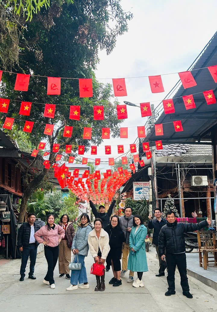 Ch&agrave;o năm mới 2026: Tạp ch&iacute; Thanh ni&ecirc;n c&ugrave;ng tuổi trẻ Việt Nam tự h&agrave;o, vững tin theo Đảng - Ảnh 24.