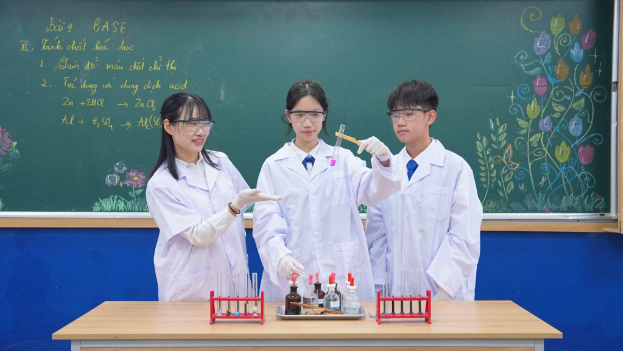 Trường THCS L&yacute; Th&aacute;i Tổ lựa chọn E-STEM như một hướng đi chiến lược trong gi&aacute;o dục hội nhập - Ảnh 1.