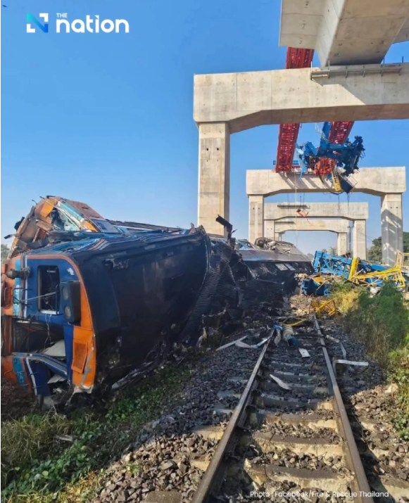 Th&aacute;i Lan: Cần cẩu đổ sập g&acirc;y thảm kịch, &iacute;t nhất 22 người thiệt mạng - Ảnh 1.