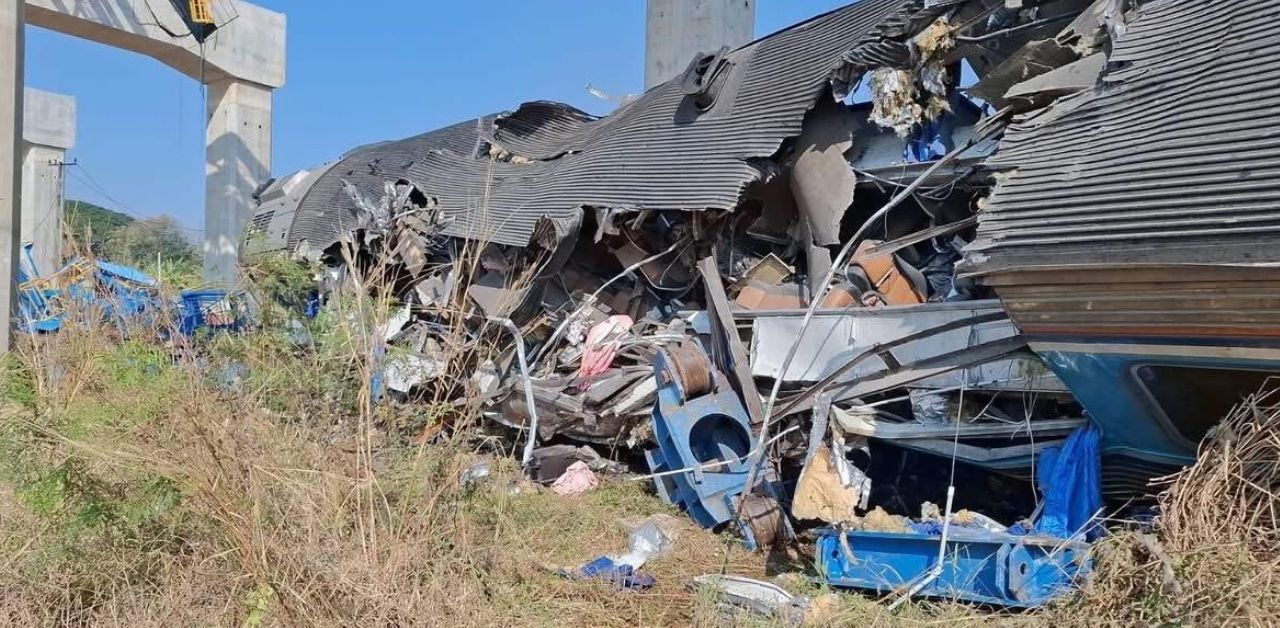 Th&aacute;i Lan: Cần cẩu đổ sập g&acirc;y thảm kịch, &iacute;t nhất 22 người thiệt mạng - Ảnh 2.