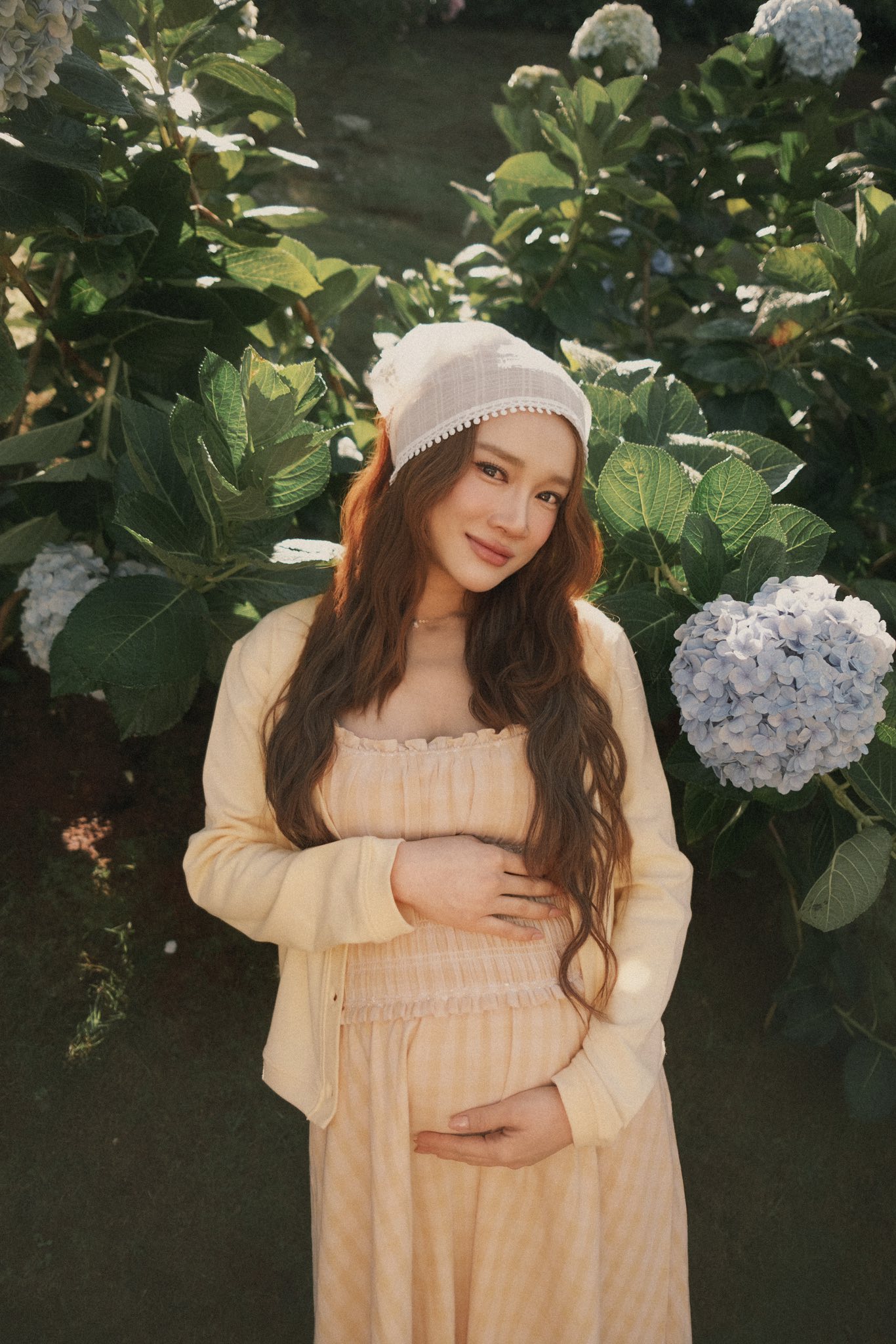 Bộ ảnh gia đ&igrave;nh Trường Giang - Nh&atilde; Phương ở Đ&agrave; Lạt: 2 nh&oacute;c tỳ lộ r&otilde; mặt, hạnh ph&uacute;c tr&agrave;n m&agrave;n h&igrave;nh!- Ảnh 10.