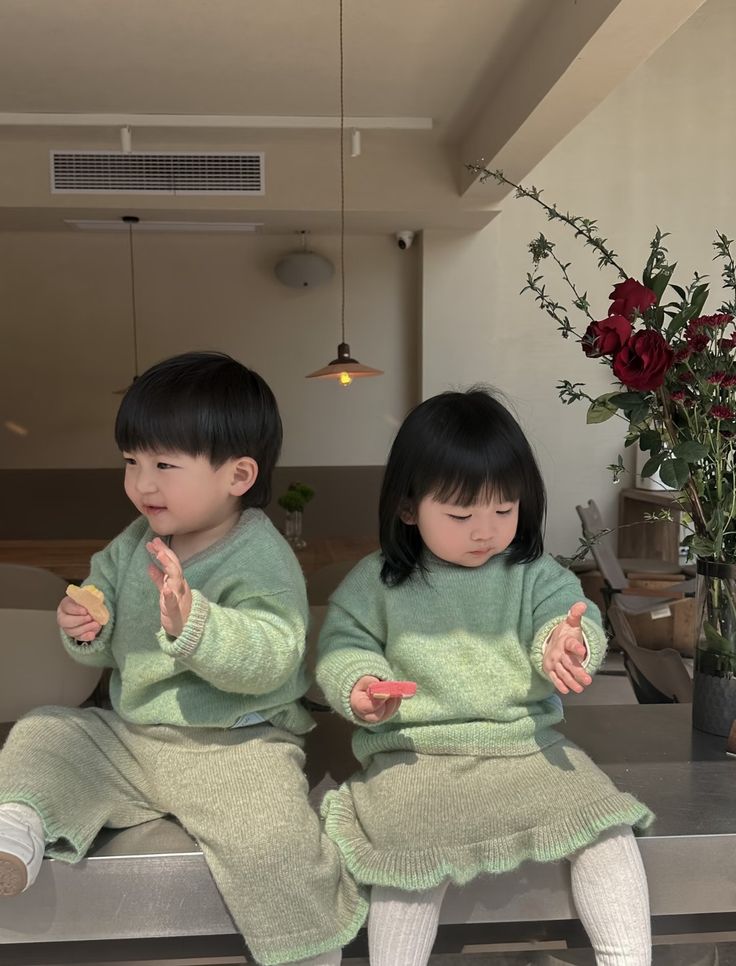 Tr&ecirc;n h&agrave;nh tr&igrave;nh nu&ocirc;i dạy con, bu&ocirc;ng tay đ&uacute;ng l&uacute;c ch&iacute;nh l&agrave; b&agrave;i học bắt buộc của cha mẹ- Ảnh 1.