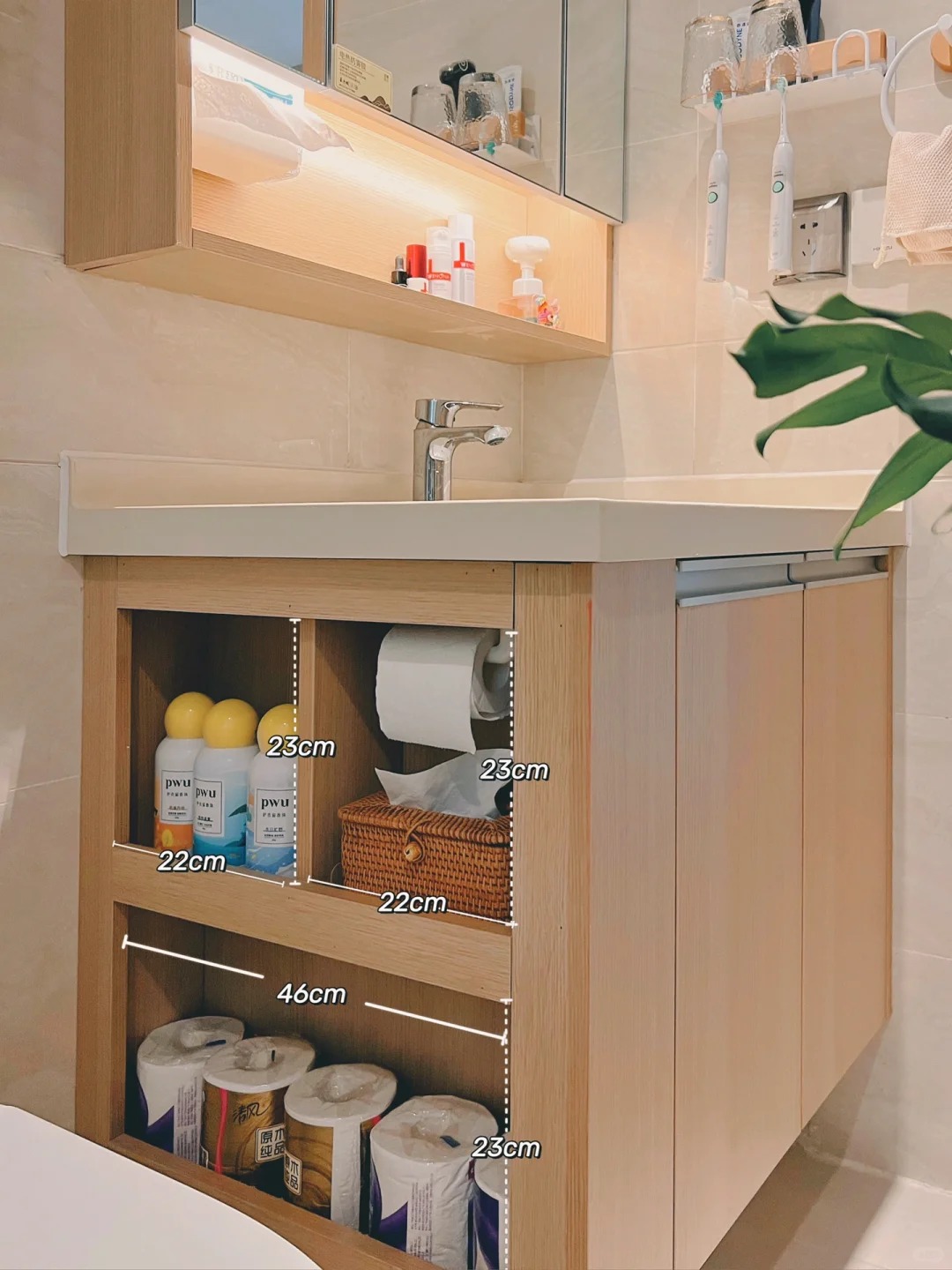 Vợ t&ocirc;i tự tay thiết kế to&agrave;n bộ hệ tủ trong nh&agrave; v&agrave; t&ocirc;i phải thừa nhận: Hiệu quả hơn nhiều nh&agrave; thiết kế - Ảnh 2.