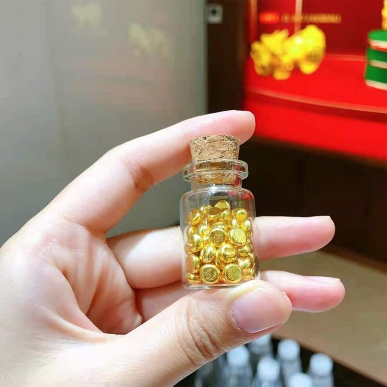 Giờ ai c&ograve;n khoe đồ hiệu nữa, khoe v&agrave;ng mới chất- Ảnh 3.