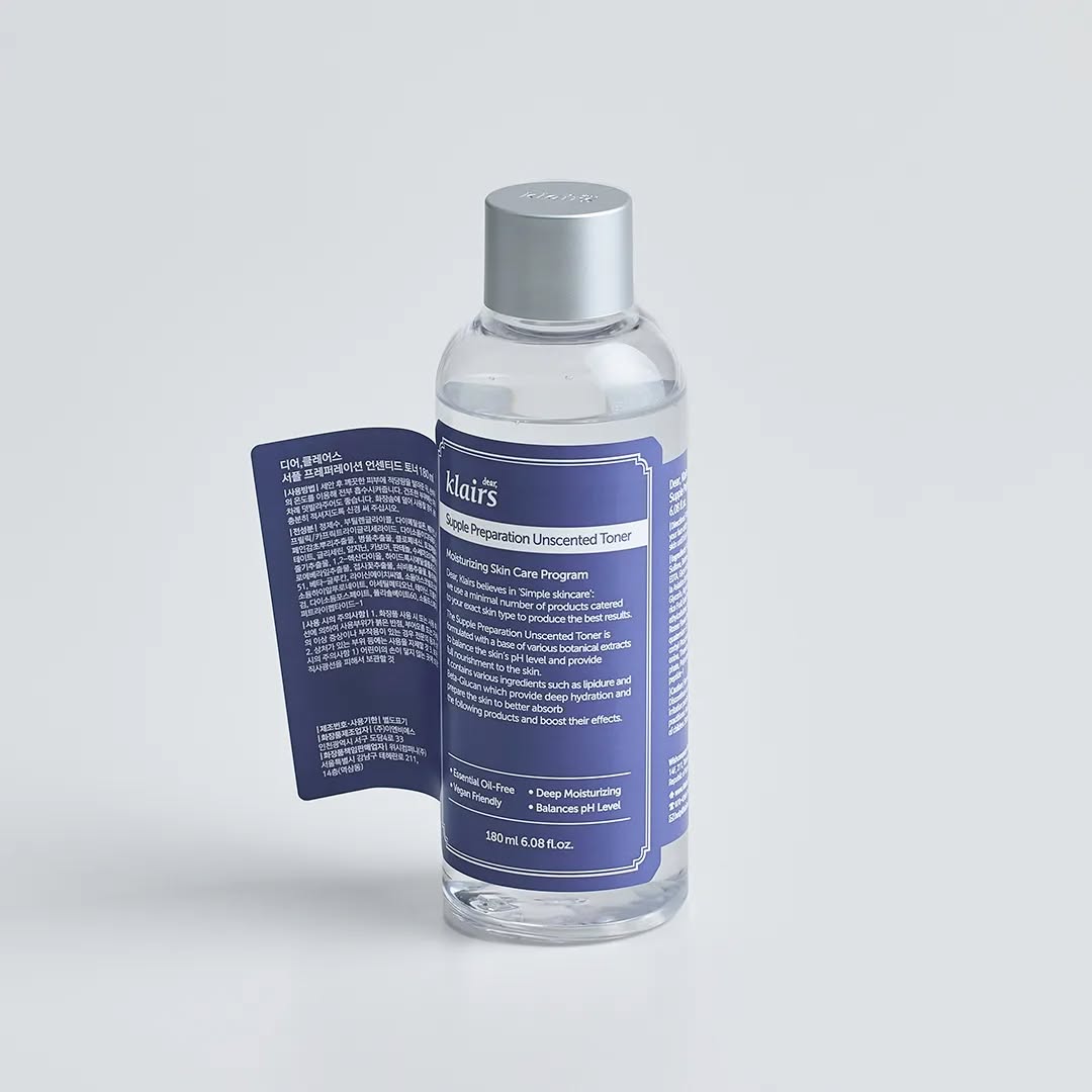 Quy tr&igrave;nh skincare buổi s&aacute;ng cho da c&oacute; dấu hiệu l&atilde;o h&oacute;a: Bảo vệ mạnh mẽ, hiệu quả từ l&agrave;m s&aacute;ng tới trẻ h&oacute;a da- Ảnh 2.