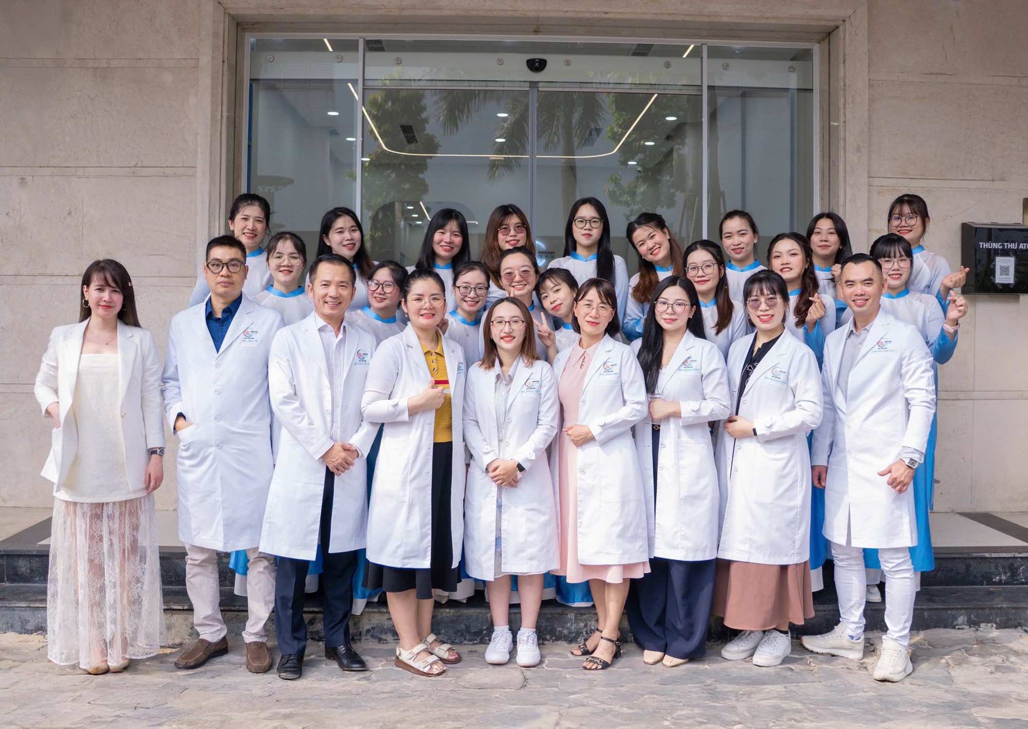 Tiến sĩ Th&acirc;n Trọng Thạch mở ph&ograve;ng kh&aacute;m IVF gi&aacute; rẻ cho người lao động tại TP . HCM - Ảnh 3.