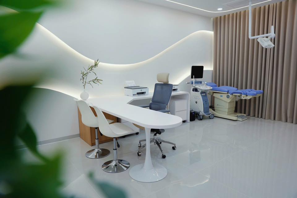 Tiến sĩ Th&acirc;n Trọng Thạch mở ph&ograve;ng kh&aacute;m IVF gi&aacute; rẻ cho người lao động tại TP . HCM - Ảnh 5.