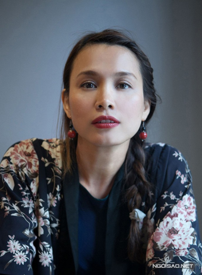 Hoa hậu tuổi 50 nổi tiếng t&oacute;c bạc đầy đầu vẫn chứng minh m&igrave;nh trẻ l&acirc;u đẳng cấp qua l&agrave;n da gi&agrave; chậm: 2 b&iacute; quyết được tiết lộ- Ảnh 1.