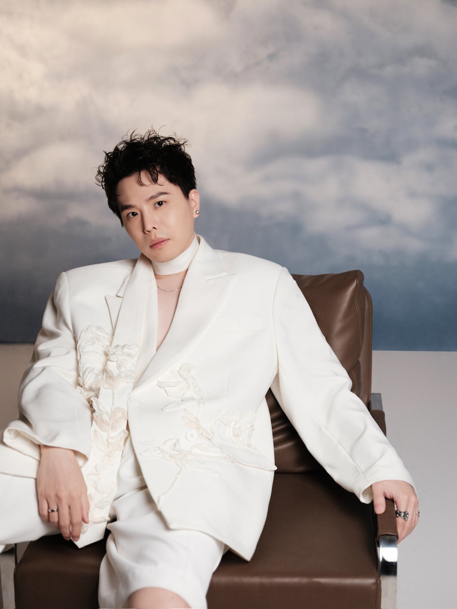 Thanh Thủy hẹn h&ograve; Trịnh Thăng B&igrave;nh với nhiều hint b&iacute; ẩn được cộng đồng mạng b&agrave;n t&aacute;n - Ảnh 7.