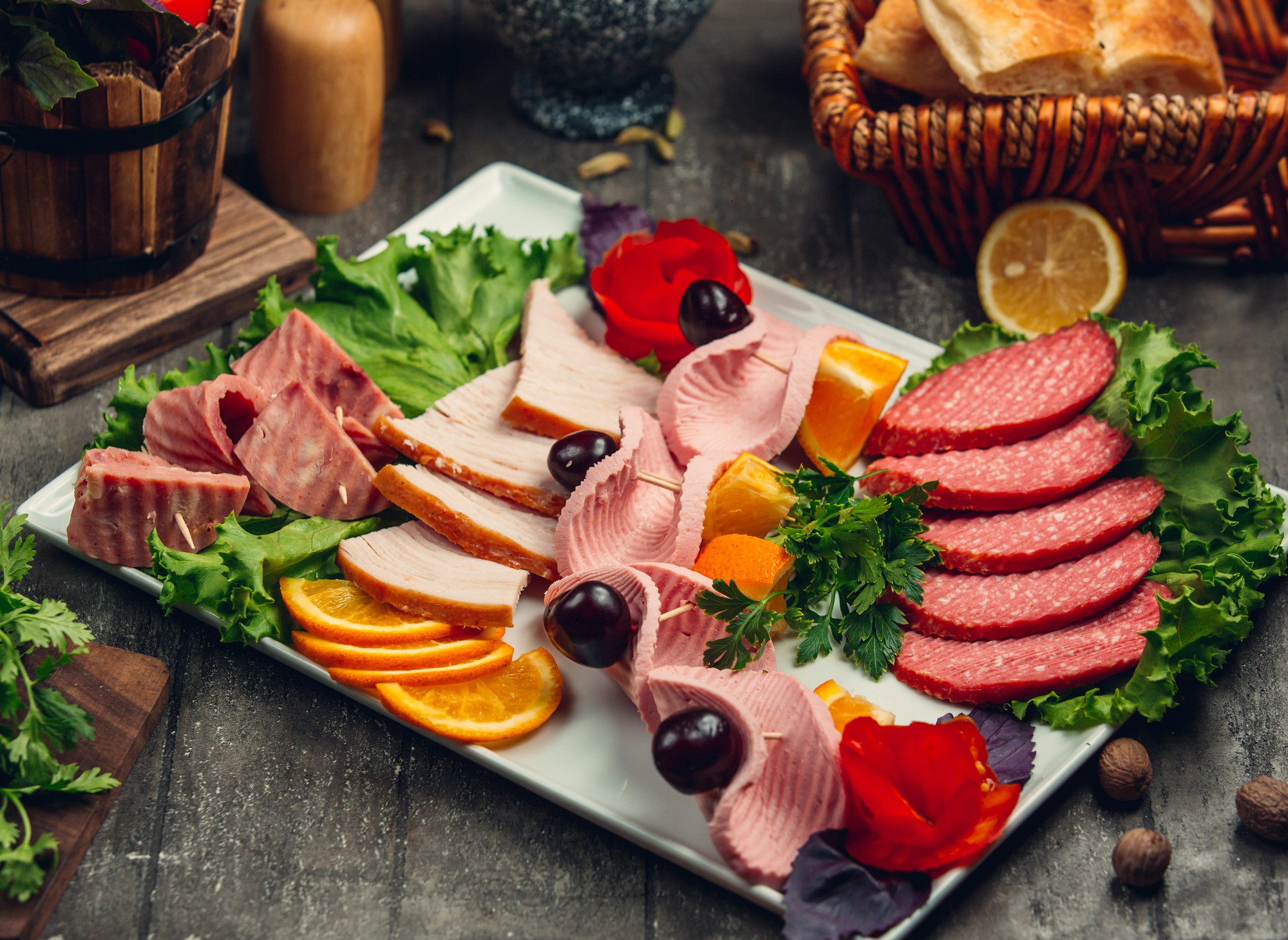 M&oacute;n Cold cuts: Đặc sản đắt đỏ khiến giới trẻ Việt ph&aacute;t cuồng - Ảnh 1.