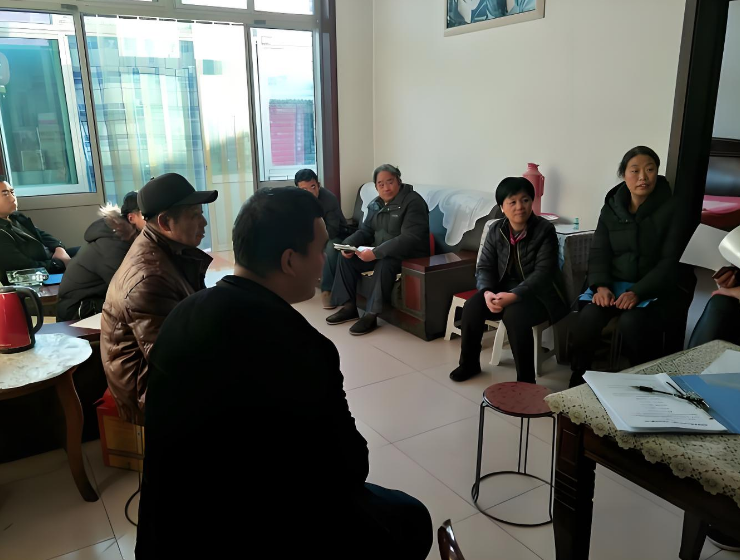 Mẹ chồng bỗng dưng gọi c&aacute;c con về chia hết t&agrave;i sản khiến mọi người lo lắng, khi b&agrave; n&oacute;i ra nguy&ecirc;n nh&acirc;n, ai cũng dở kh&oacute;c dở cười- Ảnh 1.