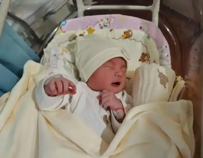 Thu&ecirc; bảo mẫu ở cữ m&agrave; gặp 4 trường hợp n&agrave;y th&igrave; mau mau n&eacute; ngay!- Ảnh 1.