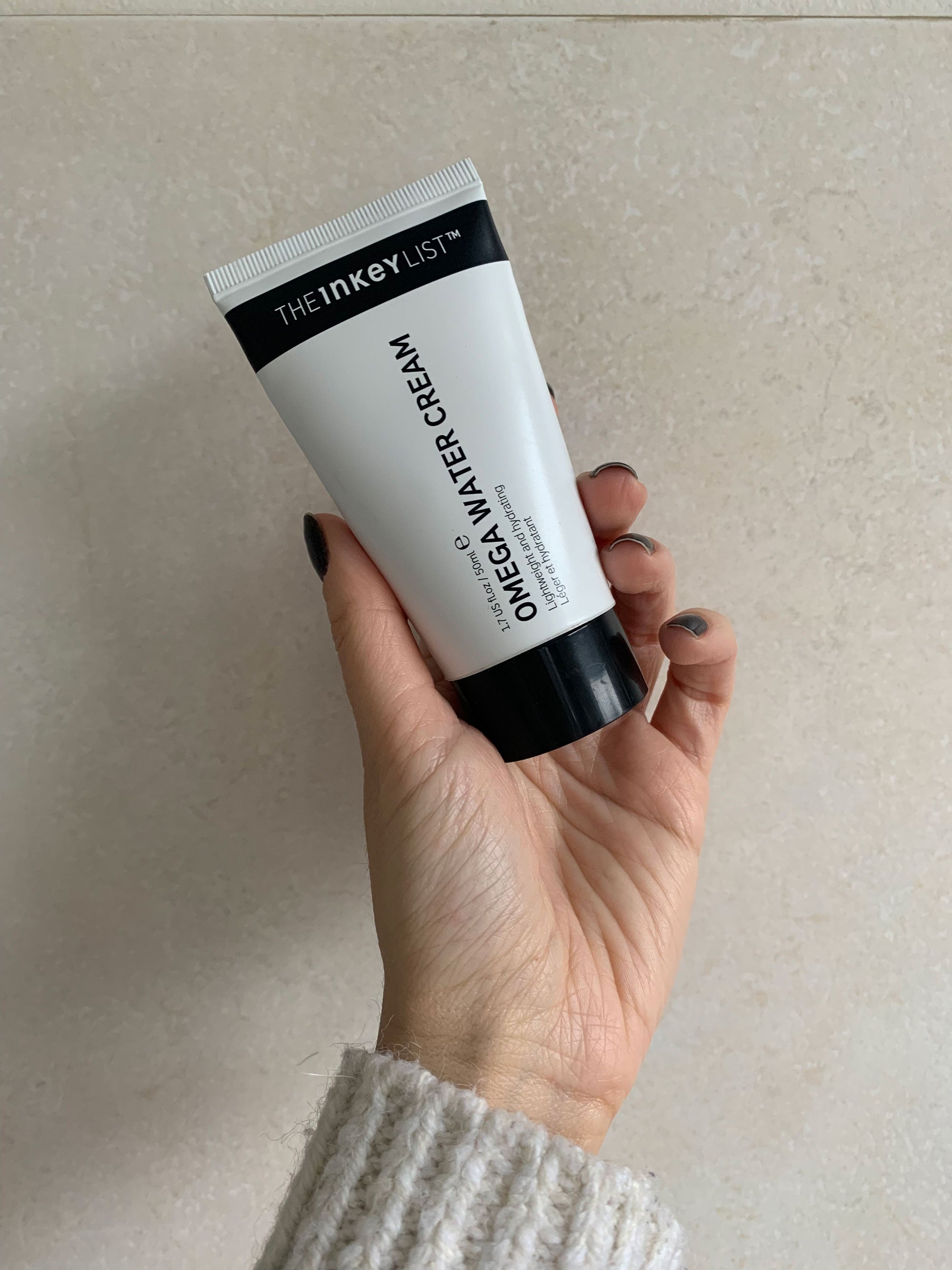 5 Lọ kem dưỡng ẩm nhẹ không gây bít tắc lỗ chân lông cho làn da khỏe đẹp - Ảnh 1. 5 Lọ kem dưỡng ẩm nhẹ không gây bít tắc lỗ chân lông cho làn da khỏe đẹp - Ảnh 1.