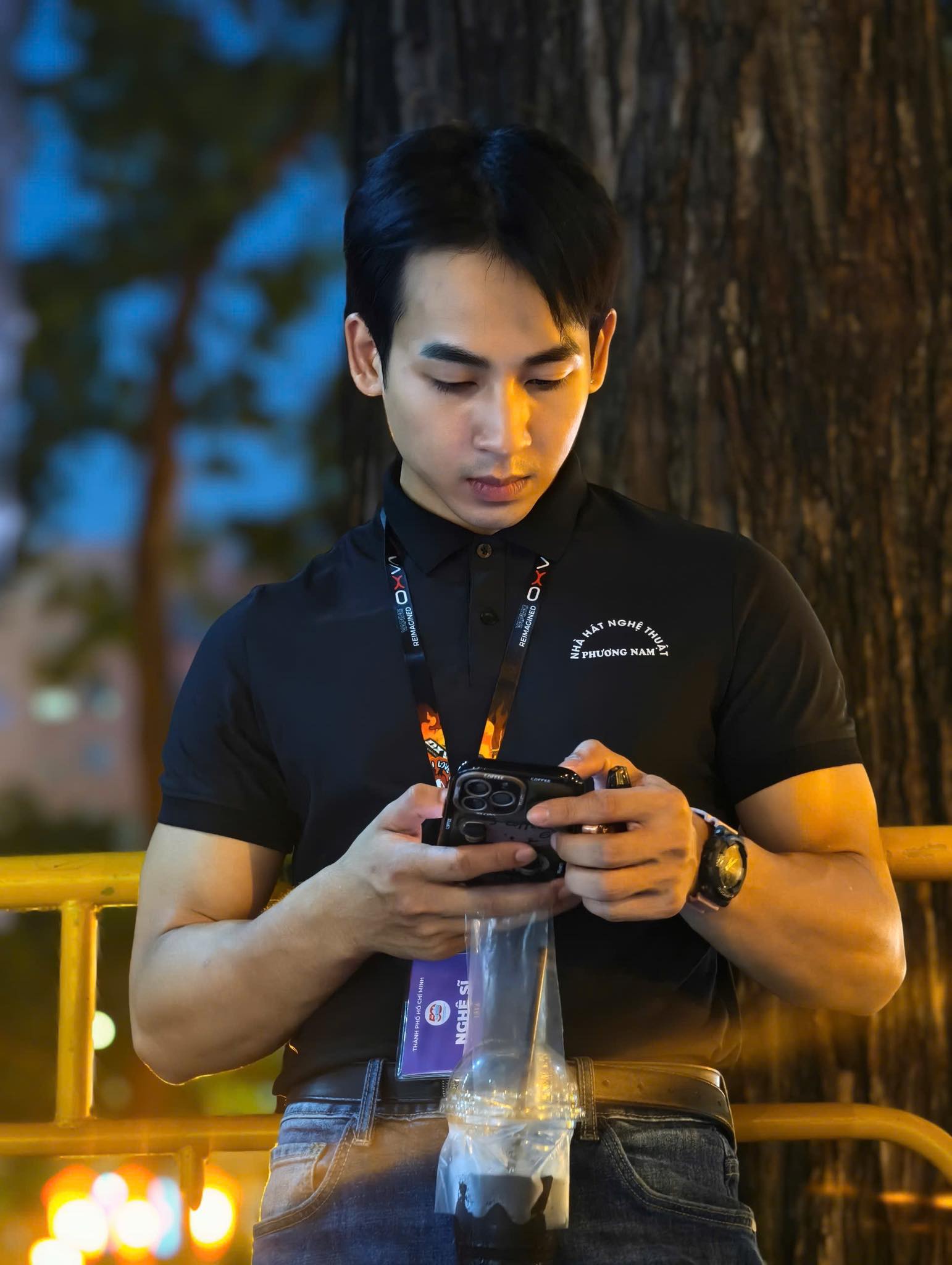 Xin chụp h&igrave;nh với &ldquo;Hỏa Vương đẹp trai nhất l&agrave;ng xiếc&rdquo;, 9 th&aacute;ng sau c&ocirc; g&aacute;i &ldquo;đổi vai&rdquo; l&agrave;m vợ- Ảnh 10.