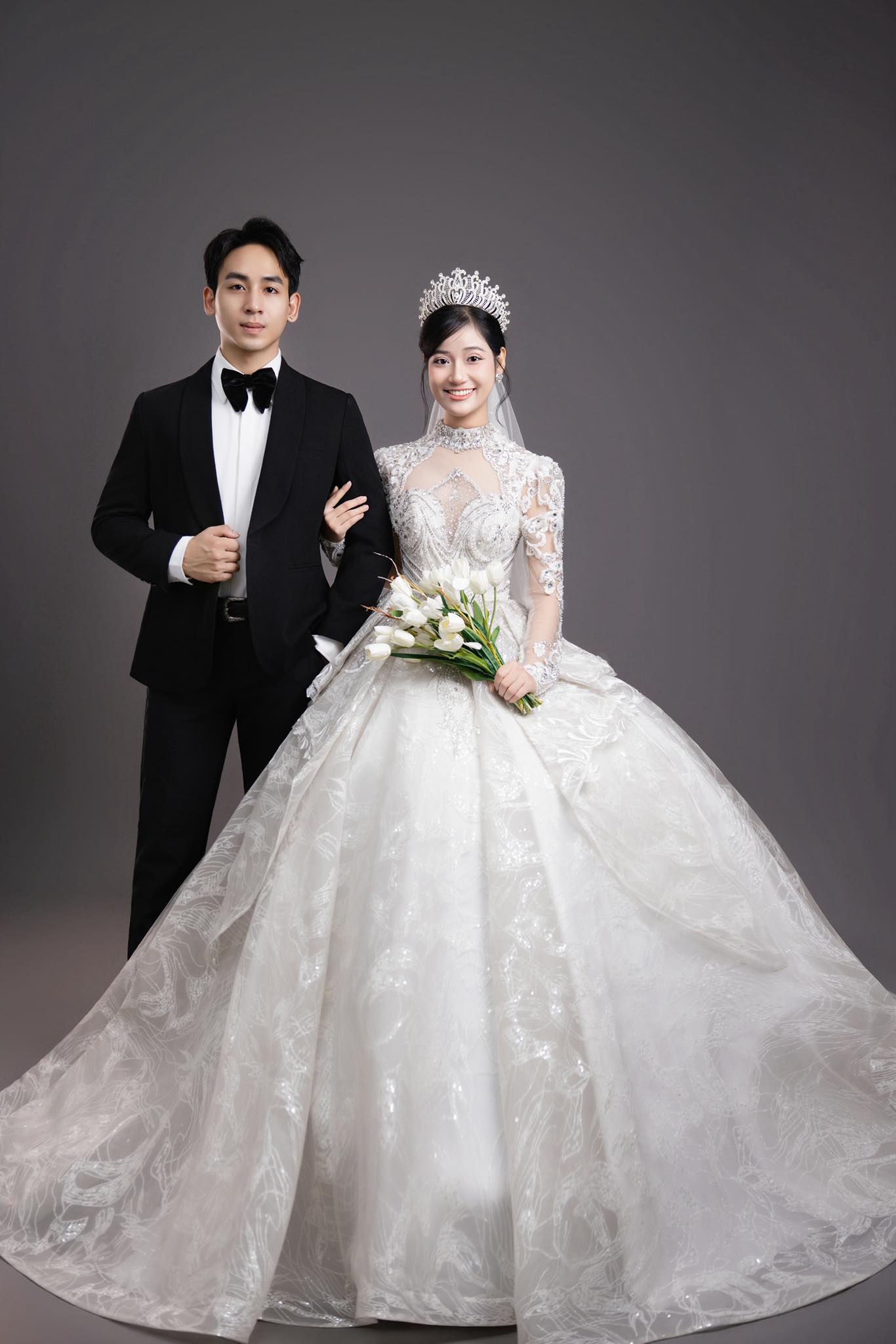 Xin chụp h&igrave;nh với &ldquo;Hỏa Vương đẹp trai nhất l&agrave;ng xiếc&rdquo;, 9 th&aacute;ng sau c&ocirc; g&aacute;i &ldquo;đổi vai&rdquo; l&agrave;m vợ- Ảnh 5.