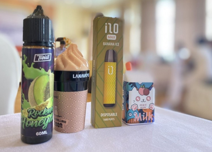 Hút, chứa chấp người dùng thuốc lá điện tử bị phạt tới 10 triệu đồng - Ảnh 4. Hút, chứa chấp người dùng thuốc lá điện tử bị phạt tới 10 triệu đồng - Ảnh 4.