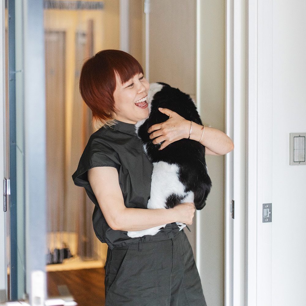 Sống tối giản 2 năm, tôi nhận ra: Thứ tôi tiết kiệm được không chỉ là tiền - Ảnh 2.