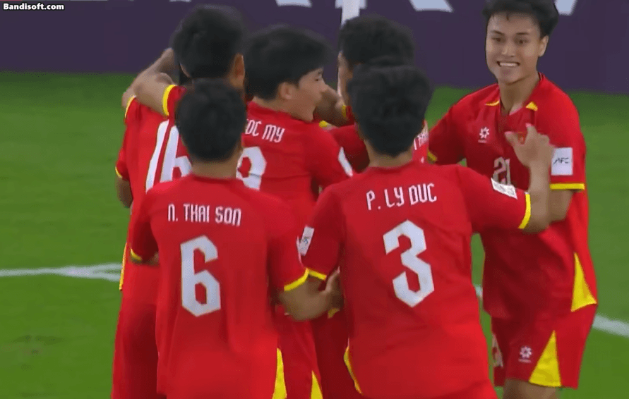 Phim Trung Quốc khiến người Việt Nam cứ xem l&agrave; tự h&agrave;o: U23 Việt Nam h&ocirc;m nay tất thắng- Ảnh 1.