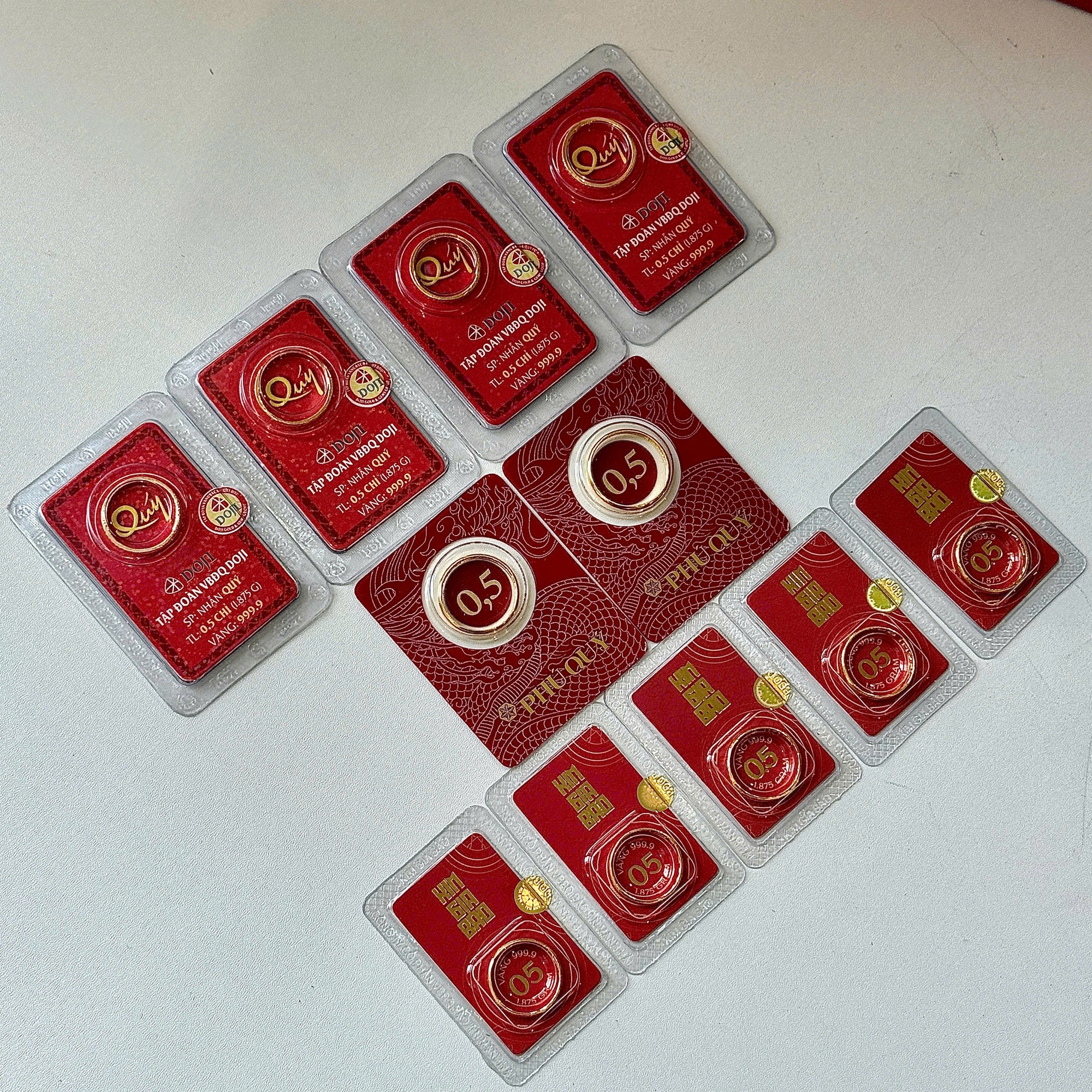 Mua vàng trên mọi “mặt trận”: Chốt 6 đơn vàng online, cô gái vẫn đi xếp hàng mua tiếp “cho có không khí”- Ảnh 6. Mua vàng trên mọi “mặt trận”: Chốt 6 đơn vàng online, cô gái vẫn đi xếp hàng mua tiếp “cho có không khí”- Ảnh 6.