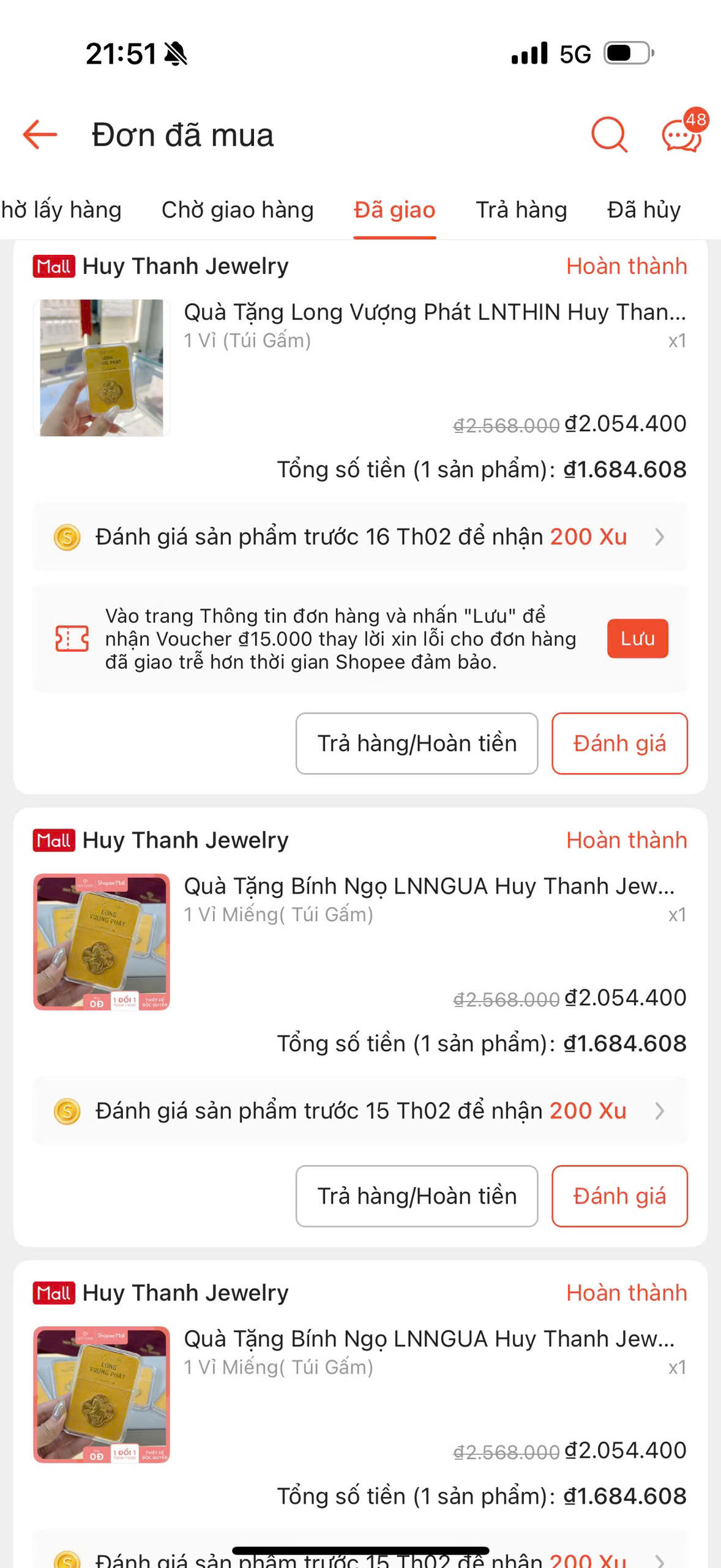 Mua vàng trên mọi “mặt trận”: Chốt 6 đơn vàng online, cô gái vẫn đi xếp hàng mua tiếp “cho có không khí”- Ảnh 2. Mua vàng trên mọi “mặt trận”: Chốt 6 đơn vàng online, cô gái vẫn đi xếp hàng mua tiếp “cho có không khí”- Ảnh 2.
