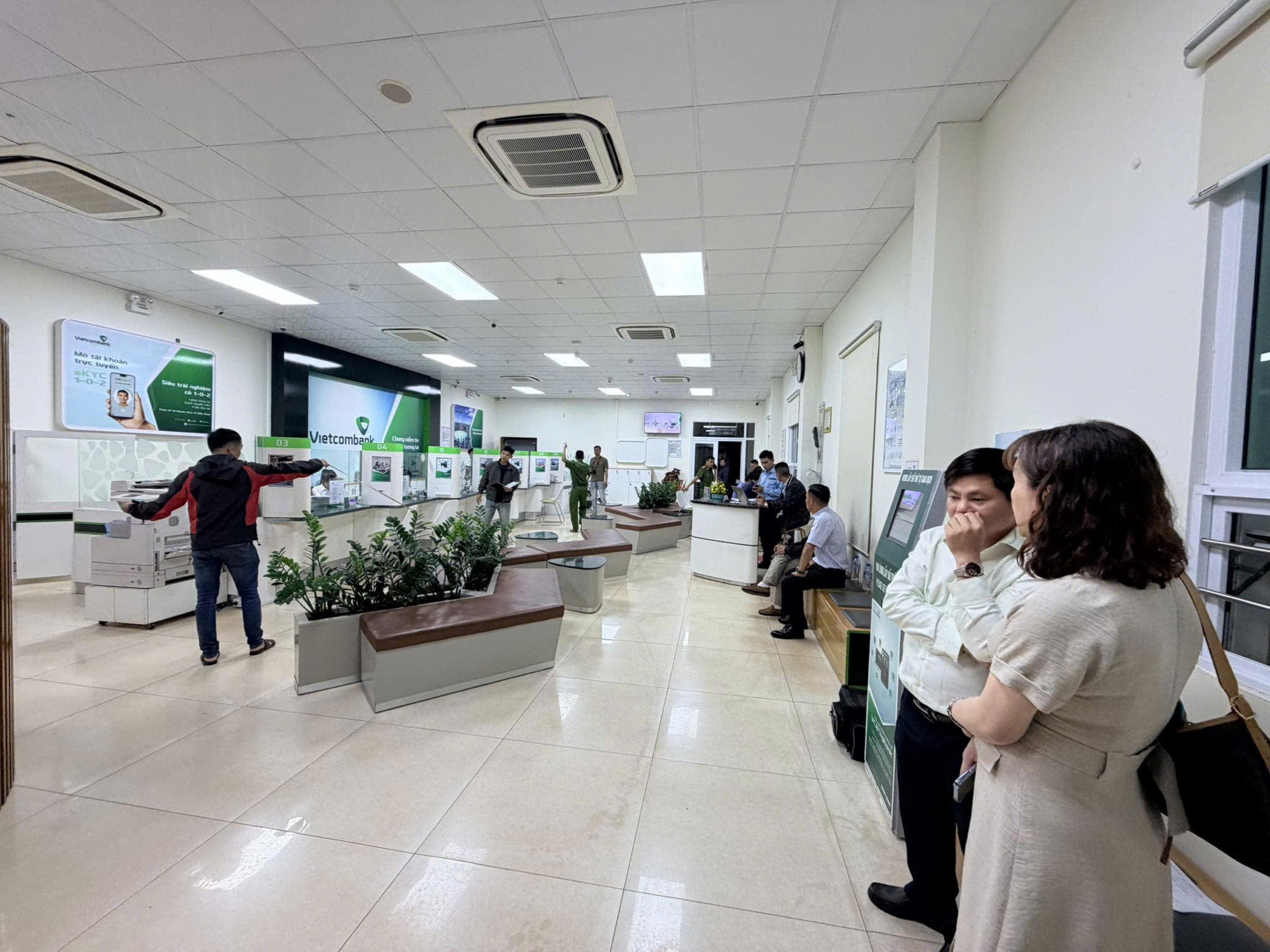Cướp ng&acirc;n h&agrave;ng Vietcombank tại gia Lai: Chi tiết vụ việc g&acirc;y chấn động - Ảnh 1.