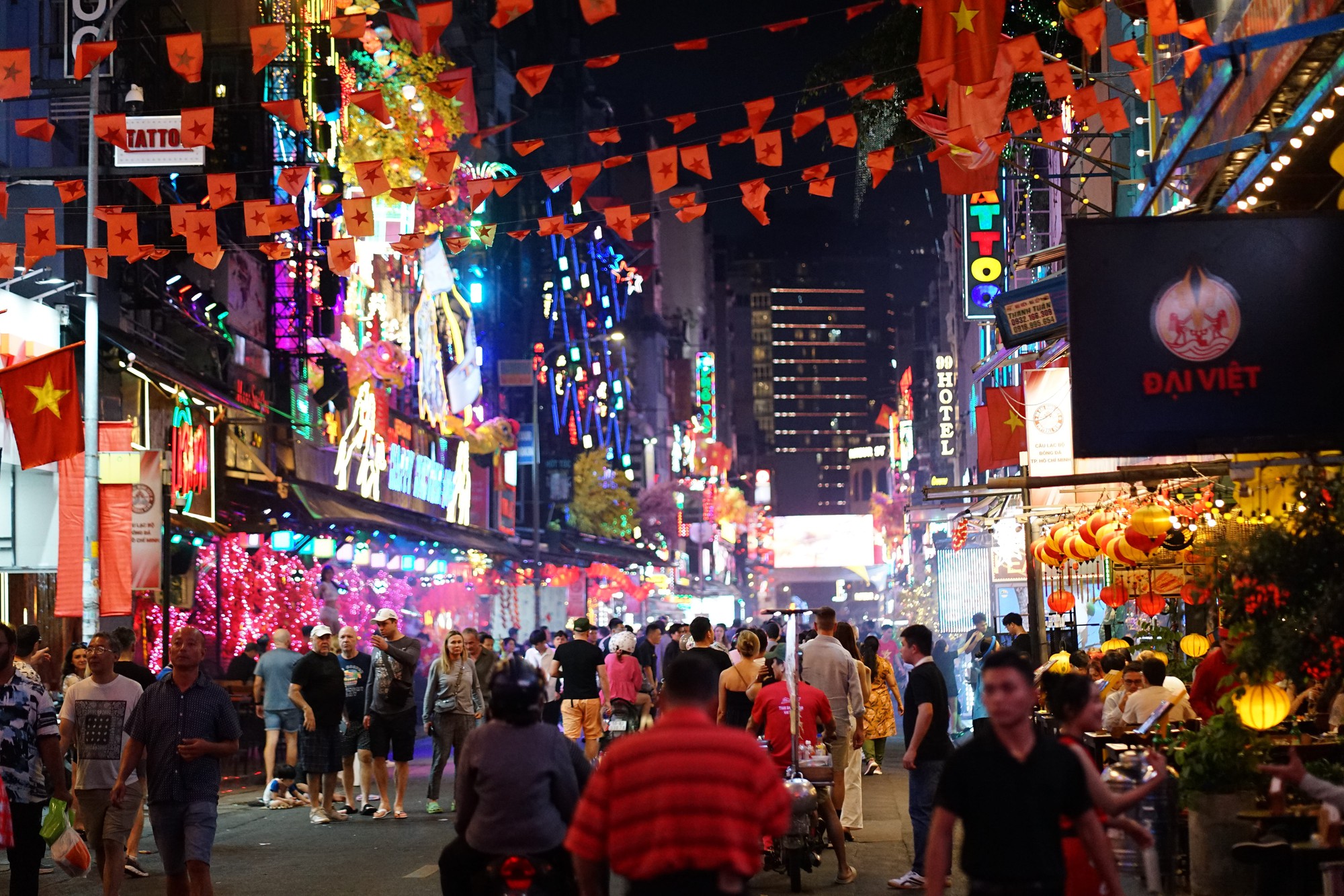 Nước mắt cổ động vi&ecirc;n khi U23 Việt Nam nhận thất bại cay đắng- Ảnh 77.