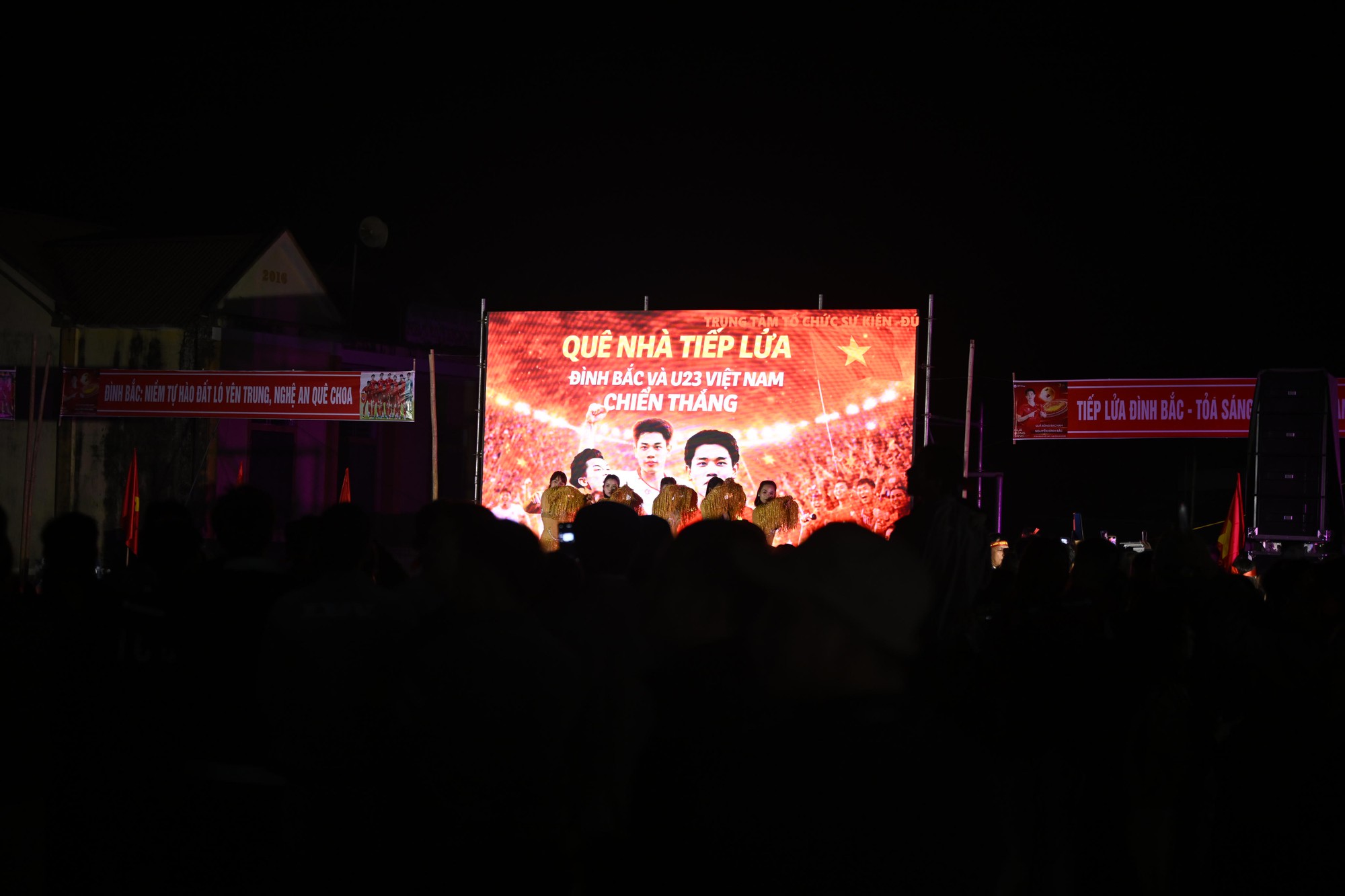 Nước mắt cổ động vi&ecirc;n khi U23 Việt Nam nhận thất bại cay đắng- Ảnh 69.